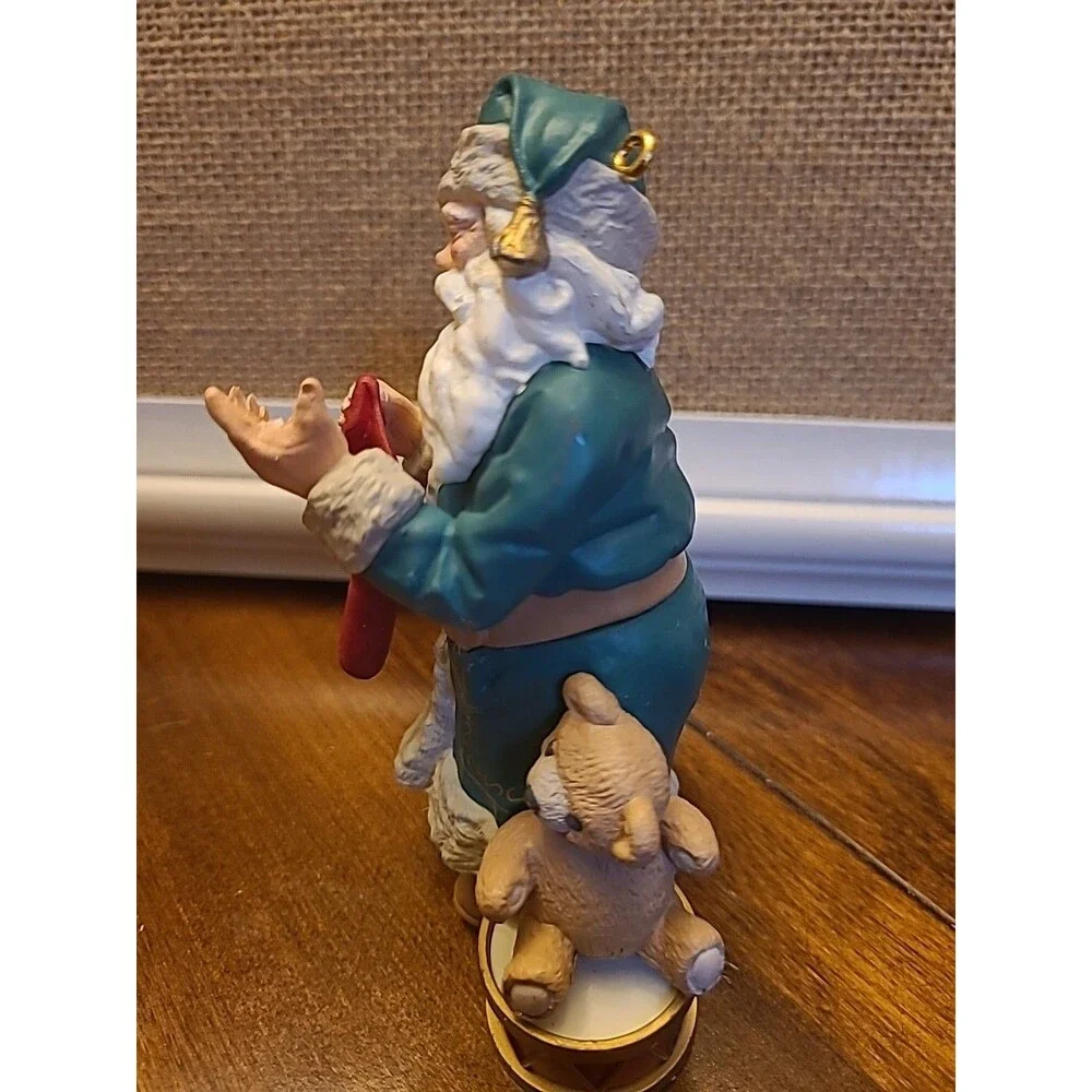 1992 Hallmark Keepsake Christmas Ornament Merry Olde Santa Claus #3 Box Flaw